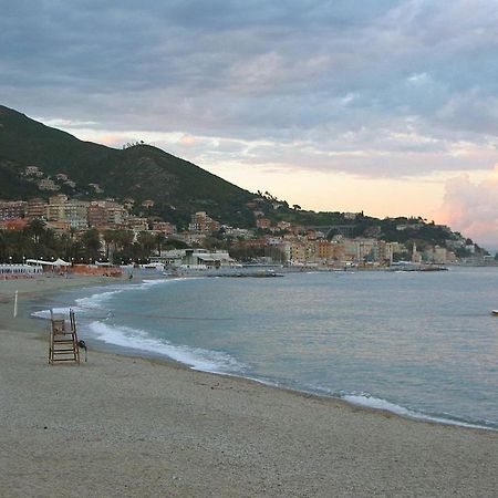 Quiete Ad Un Passo Dal Mare Apartment Albisola Superiore Exterior foto